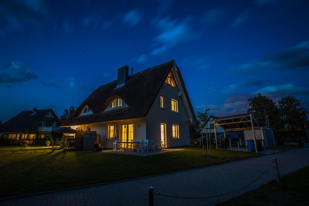 Reetdachhaeuser Boergerende Exteriér fotografie